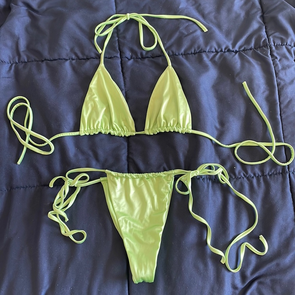 Frankies Bikinis